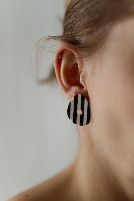 kolczyki z masy plastycznej Wiszące sztyfty w paski