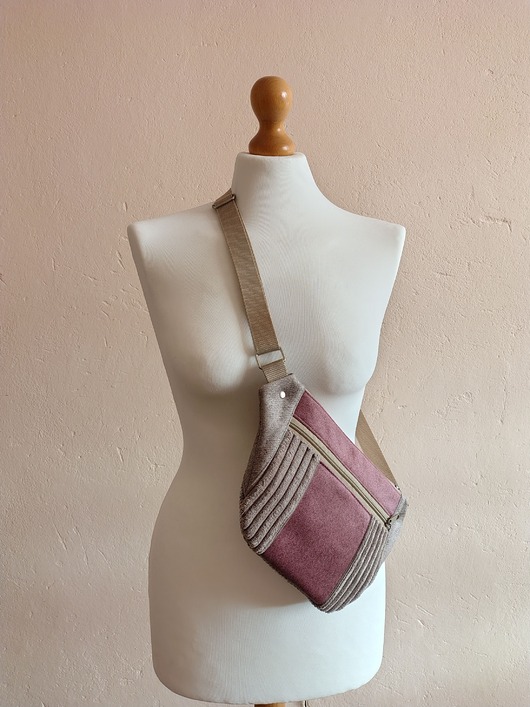 saszetka nerka Damska nerko-torebka.