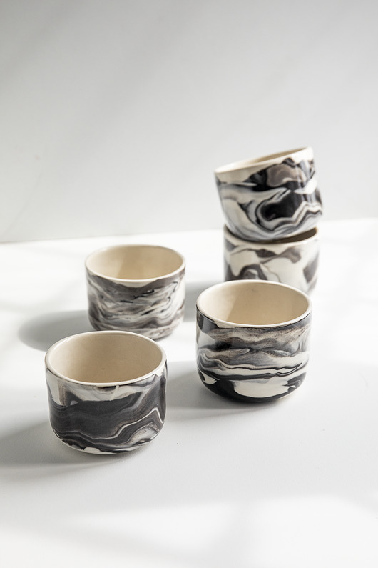 kubki Czarka Marble 180 ml / black