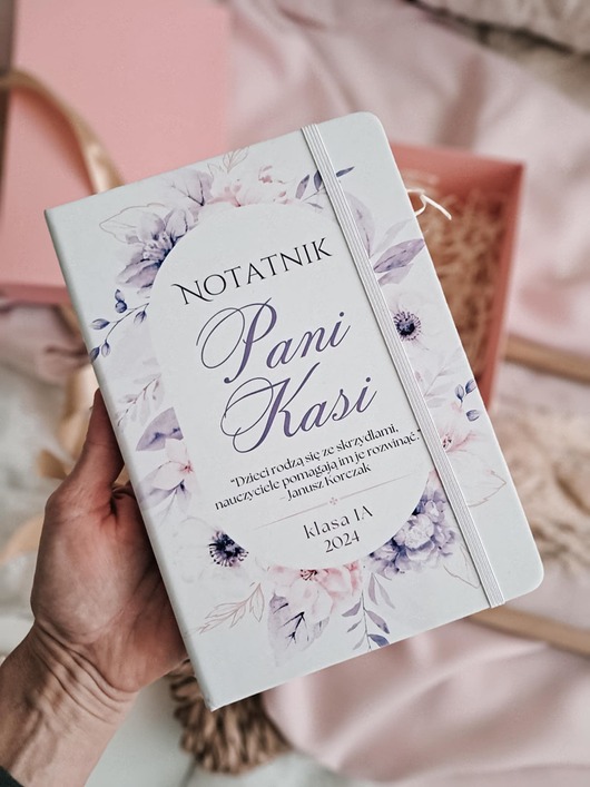 notatniki i albumy BOX PREZENTOWY podziękowanie prezent dla nauczyciela notes z imieniem w kwiaty