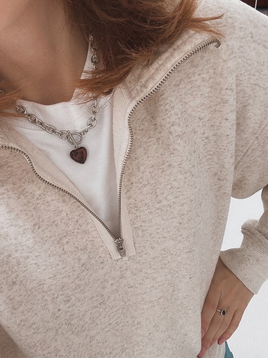 srebrne naszyjniki Naszyjnik łańcuch z serduszkiem z kamienia