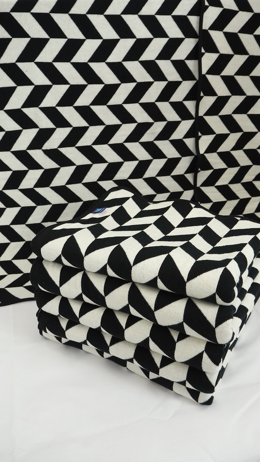 Duży kocyk dzianiowy Herringbone Little Sophie