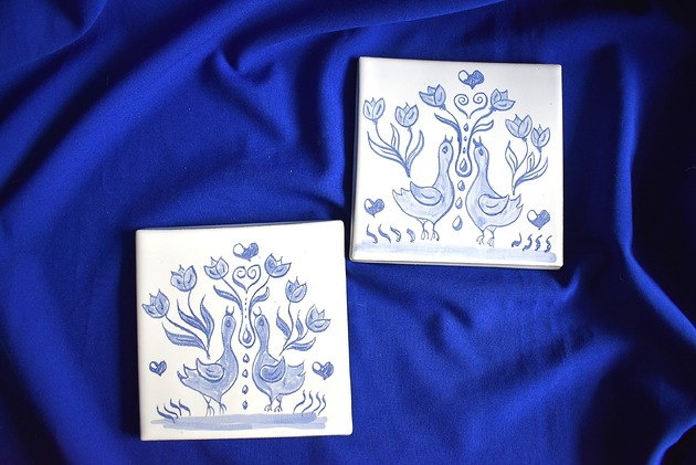 podkładki do kuchni Kafle ręcznie malowane- Rustykalne podkładki kurki kobaltowe