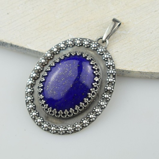 wisiory Lapis lazuli w koronkach - wisior