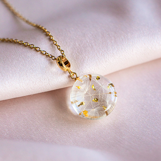 wisiory Wisiorek z rzęsek dmuchawca