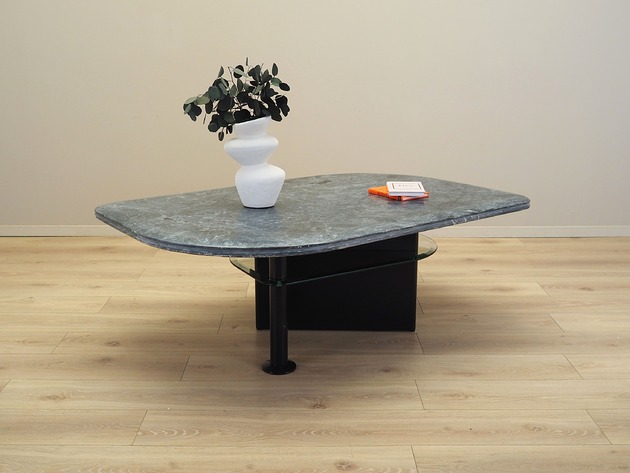 stoliki kawowe Stolik kawowy, włoski design, lata 80, produkcja: Włochy