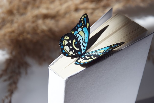 zakładki do książek Zakładka do książki "On Paper" Kolorowy Motyl