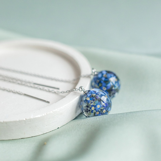 kolczyki z żywicy Kolczyki z niezapominajkami