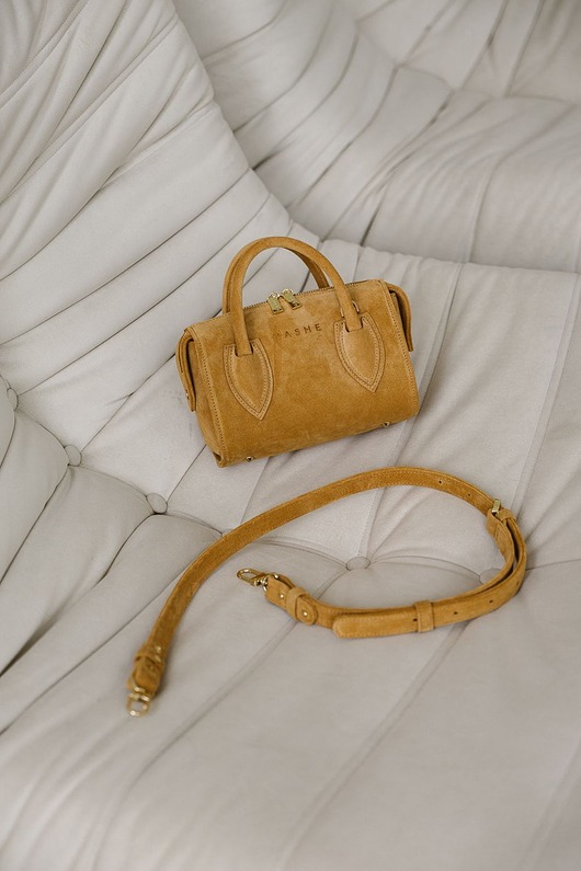 torby na ramię Lucky bag - skórzana torebka - zamszowa - camel