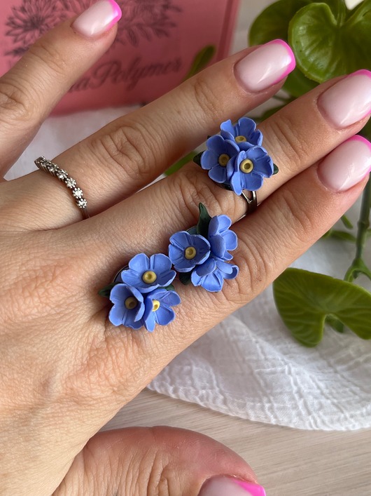 komplet biżuterii Komplekt z niezapominajkami. Handmade Polska.polimerowa wersja dla kobiet