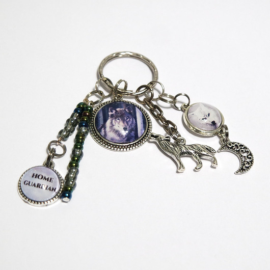breloki Breloczek - Szary wilk, home guardian, księżyc