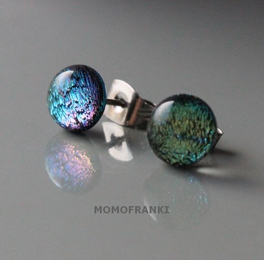 green and blue sparkles momofranki