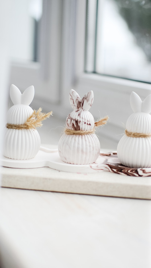 ozdoby wielkanocne Zajączki wielkanocne i podstawka, zestaw