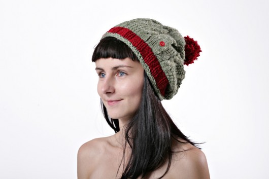 zielone warkocze i pompon Maruna Upcycled