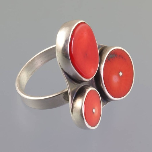 pierścionki srebrne Pierścień z koralami