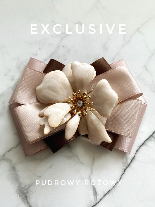 broszki Brosza  z niesamowitym perłowym Kwiatem 3d    NEW