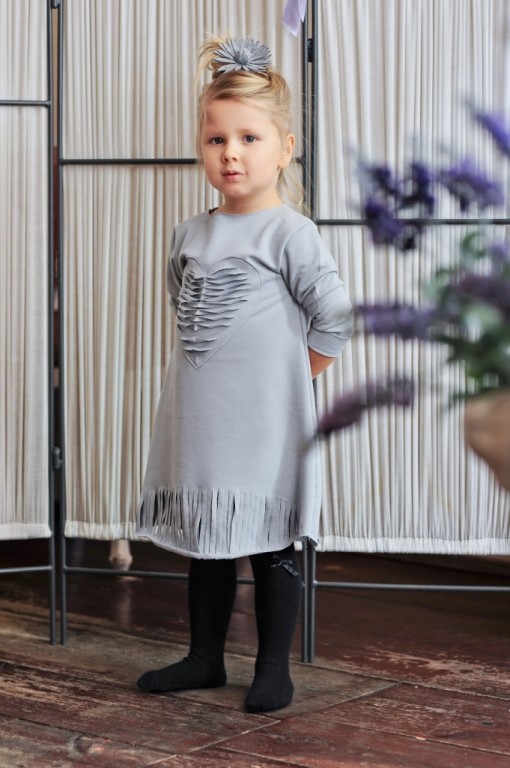 Sukienka z frędzlami i sercem Mizerki Kids