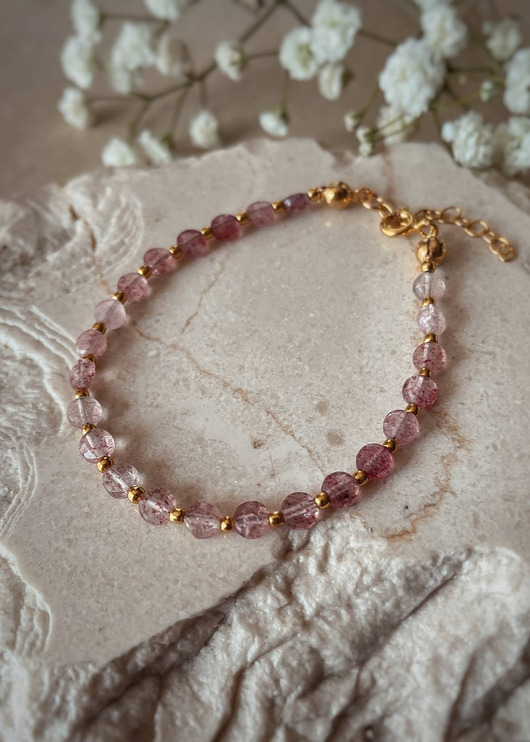 bransoletki z kamieni naturalnych Bransoletka pozłacana z kamieni naturalnych Kwarc Truskawkowy