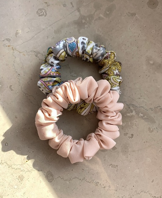 gumki do włosów Zestaw 2 jedwabnych scrunchies Irene & Elza