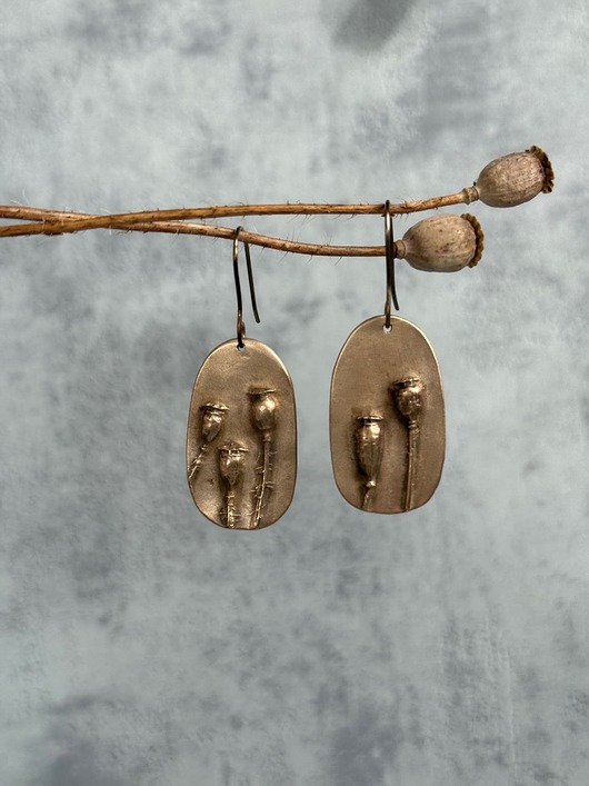 kolczyki - inne Kolczyki z brązu z makówkami