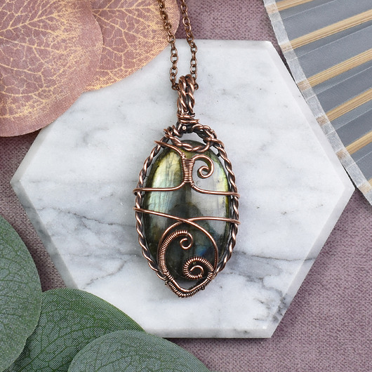 wisiory Miedziany wisiorek wire wrapping z labradorytem #537