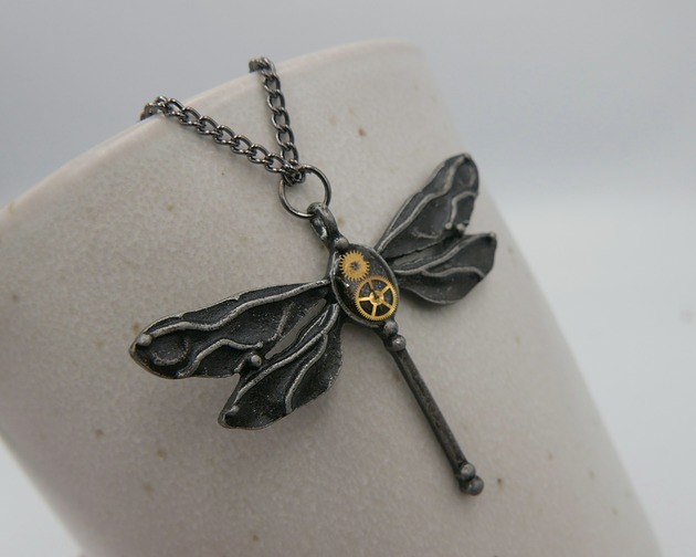 wisiory Naszyjnik  Dark Dragonfly 3