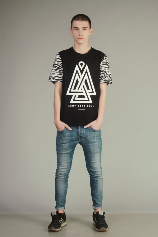 AGD LOGO ZEBRA t-shirt ARMY GETS DOWN