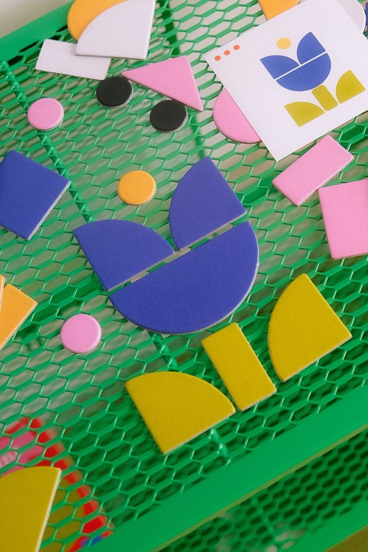 gry edukacyjne dla dzieci Nauka figur geometrycznych  Shapes Puzzle