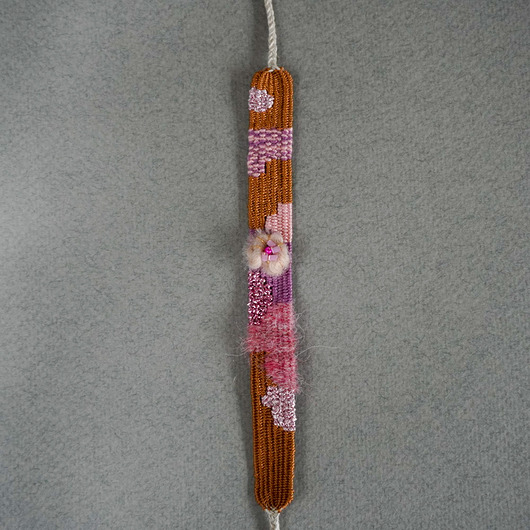 bransoletki - inne Bransoletka tkana w stylu rustykalnym z kwiatem