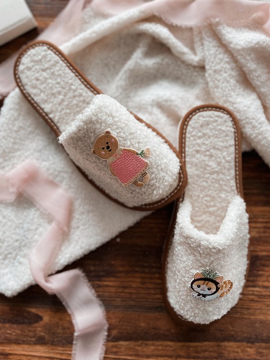 kapcie damskie Kapcie damskie z kotem i misiem Dzień babci