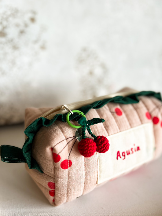 kosmetyczki Personalizowana kosmetyczka z imieniem i zawieszką