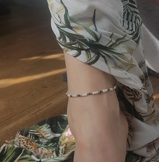 Bianco Vivere- bransoletka na kostkę Ili arte biju
