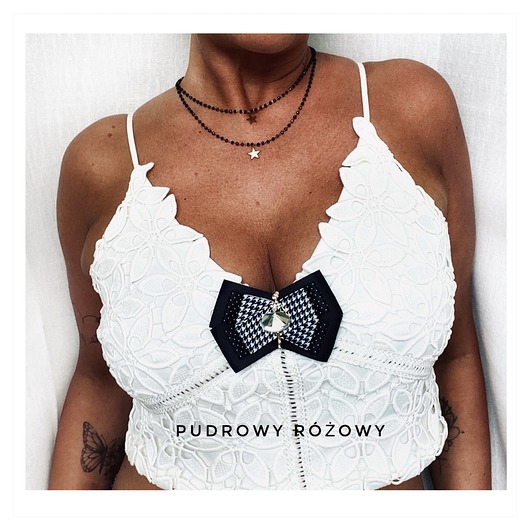 broszki Brosza z Damą w stylu francuskim NEW