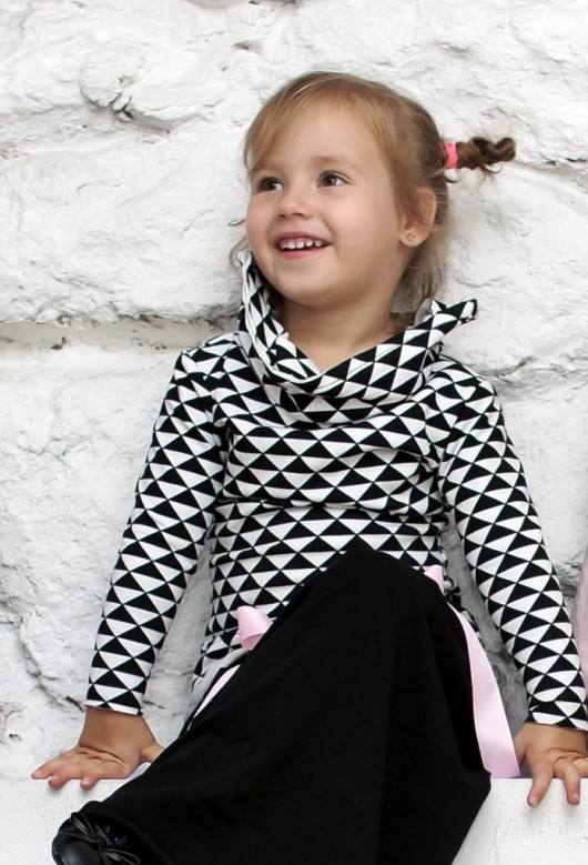 Bluza trójkąty z kominem Mizerki Kids