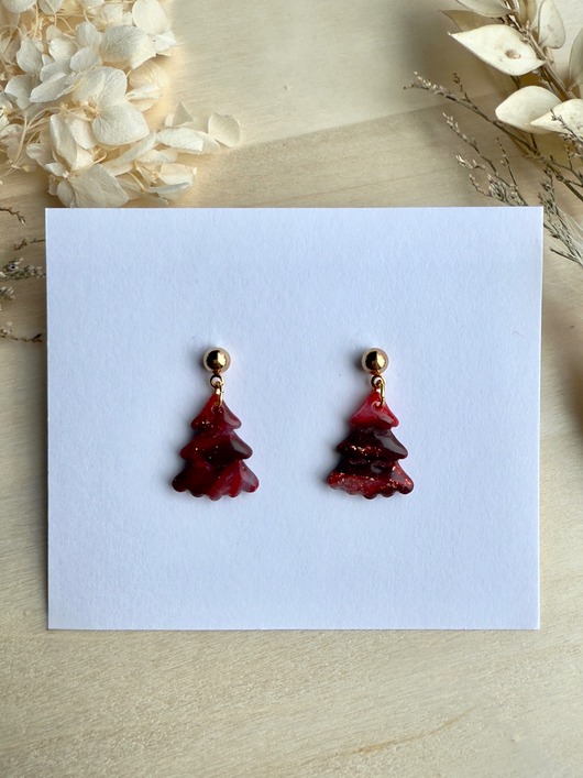 kolczyki z masy plastycznej Kolczyki Choinki - czerwone-rubin