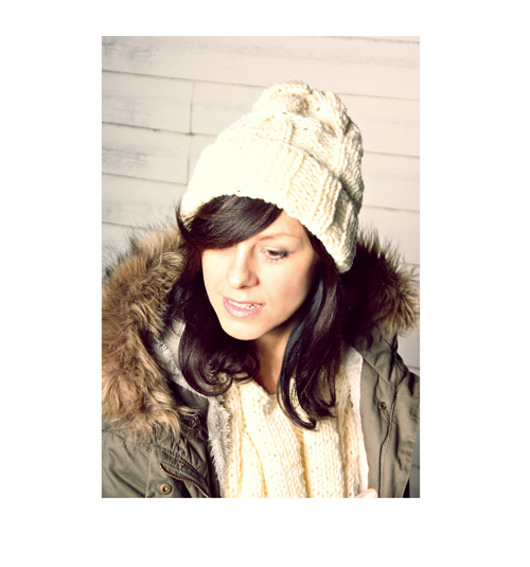 Czapka beanie hand made  z wełną Mademoiselle Patrini