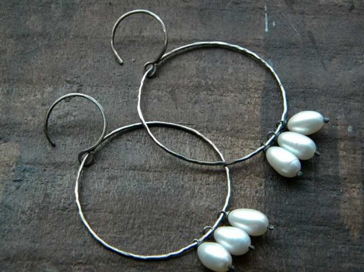 HOOPS z białą perłą Beata Trotter