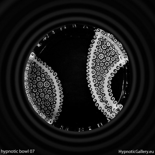 Misa black & white Hypnotic