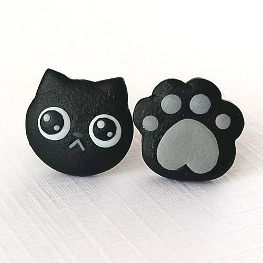 kolczyki z masy plastycznej Kolczyki Czarny Kot i Łapka