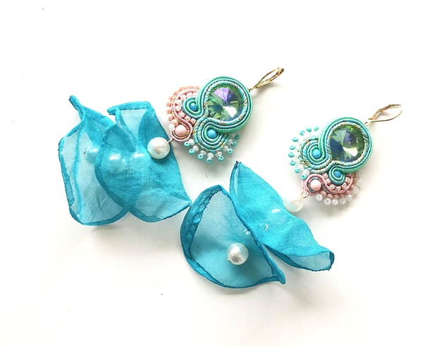 kolczyki soutache Sutaszowe kolczyki  SANTORINI _ KOLEKCJA KWIATOWA