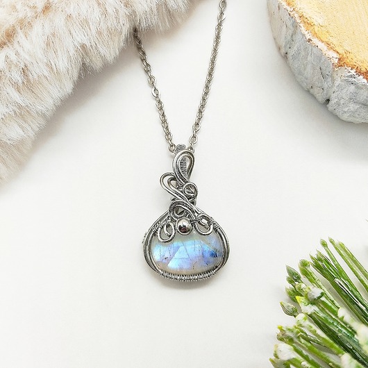 wisiory Naszyjnik Kamień Księżycowy stal chirurgiczna wisiorek handmade wirewrapping