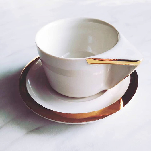 Filiżanka espresso, biała złocona MANOceramics