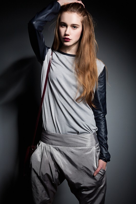 Day&Night bluza dzianinowa z lateksem QuiteNormal