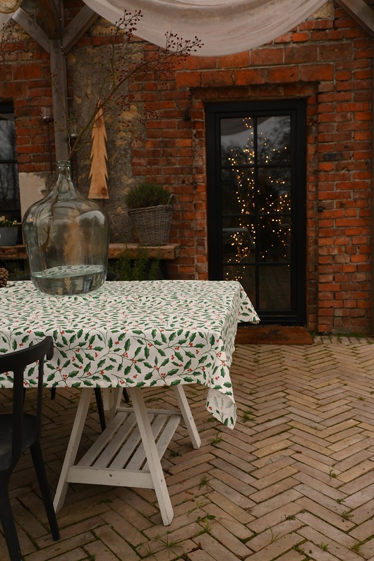 obrusy i serwetki Świąteczny obrus z motywem ostrokrzewu
