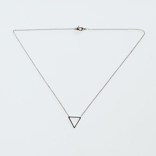 Naszyjnik Slim Triangle v Silver Mitsu