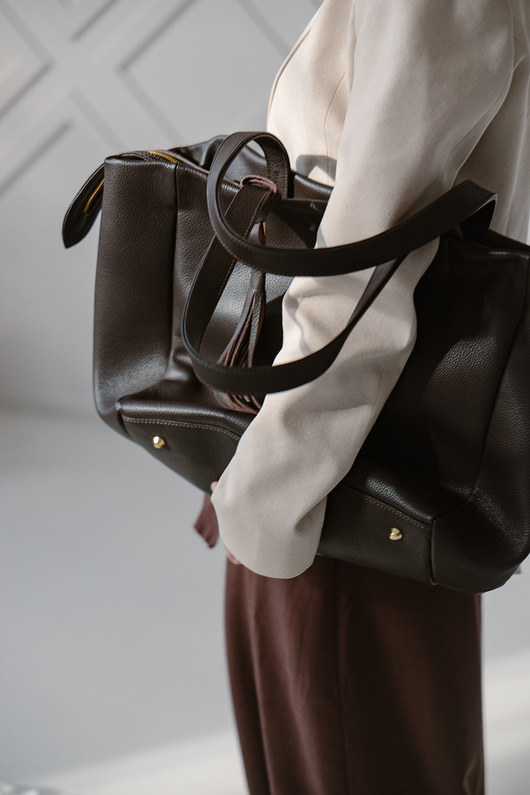 torby na ramię Footloose bez frędzli - skórzana torebka szoperka - brąz ciemny