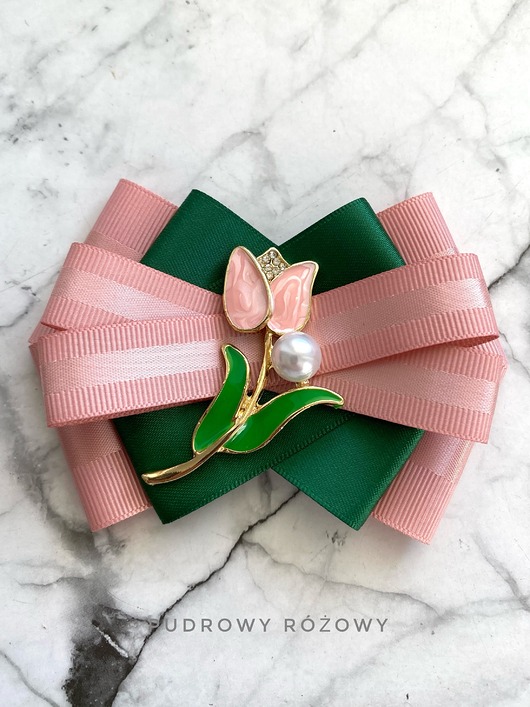 broszki Kolekcja Kwiatowa z Tulipanem i perłą