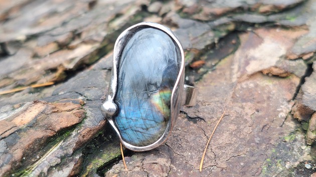 pierścionki - różne Niebieski owal - pierścionek regulowany