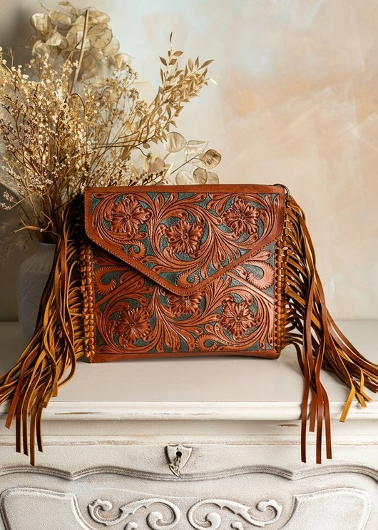 torebki do ręki Torebka skórzana ręcznie rzeźbiona ciekawe wzory kopertówka