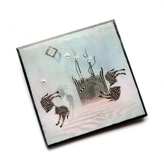ZEBRA ROOM broszka KEIT